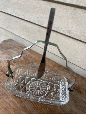 VTG Sheffield England crystal glass butter dish set features a patterned glass
